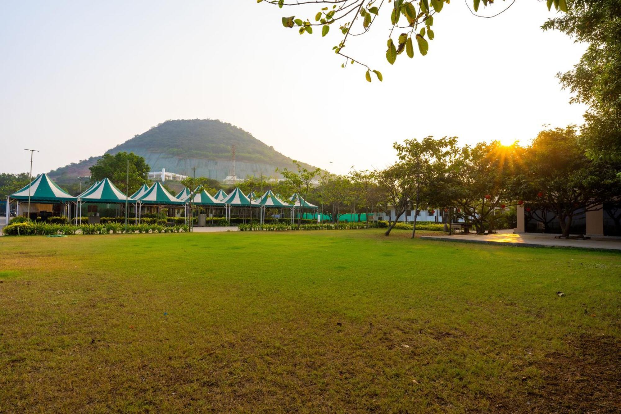 Shore Front Resort Visakhapatnam Ngoại thất bức ảnh